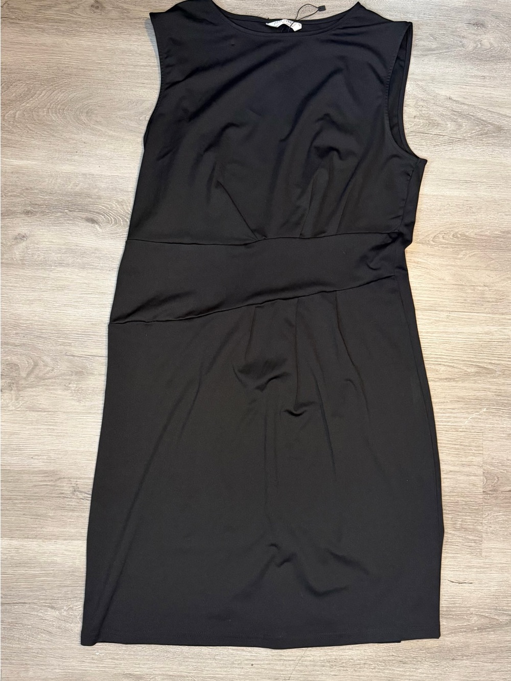 Classic Black Sleeveless Sheath Dress